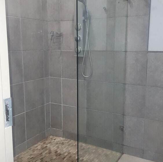 بنسيون Luxury Heights Guesthouse  Pool Under Renovation