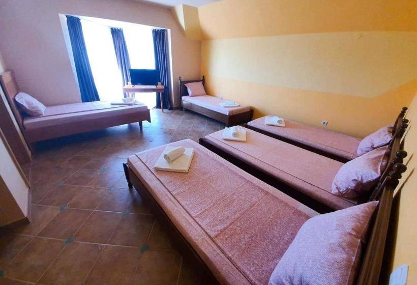 پانسیون Rooms Cristian