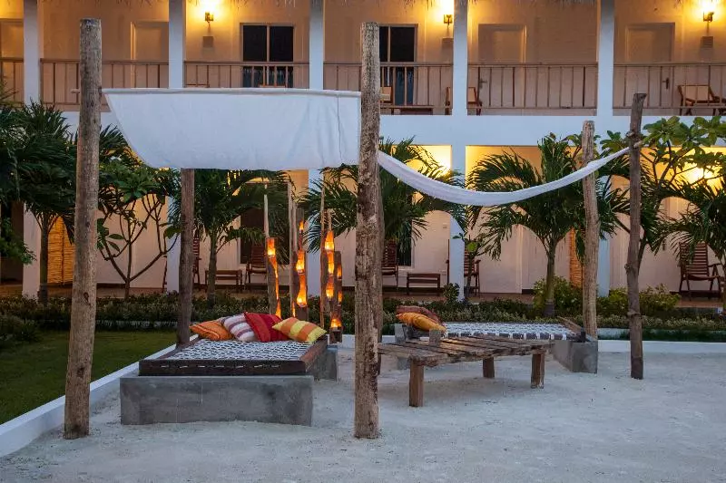 استراحتگاه Evexia Beach Collection Laamu