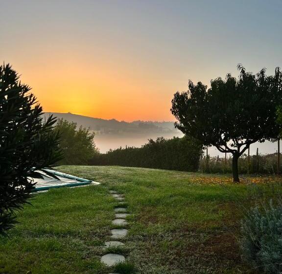 مبيت وإفطار Cascina Il Volo