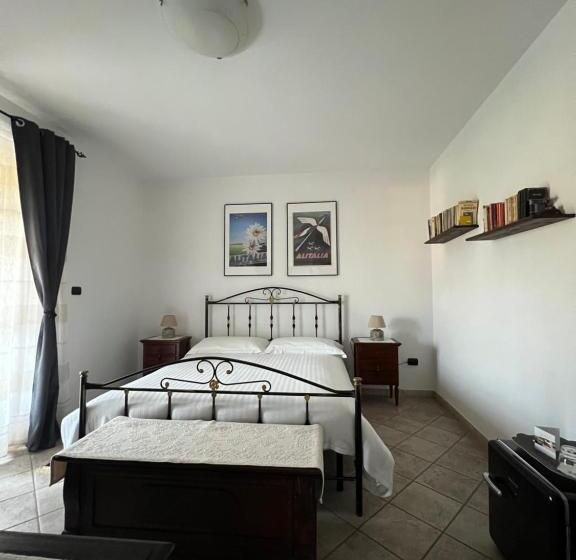 مبيت وإفطار Cascina Il Volo