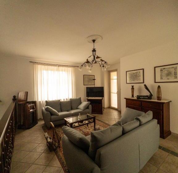 مبيت وإفطار Cascina Il Volo