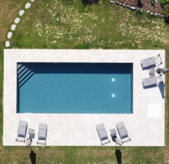 مبيت وإفطار Cascina Il Volo