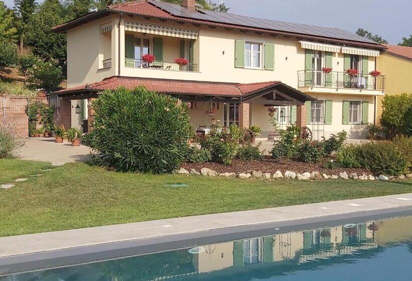 مبيت وإفطار Cascina Il Volo