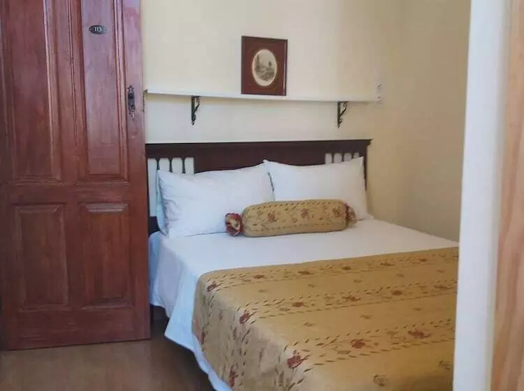 Pension La Corredera