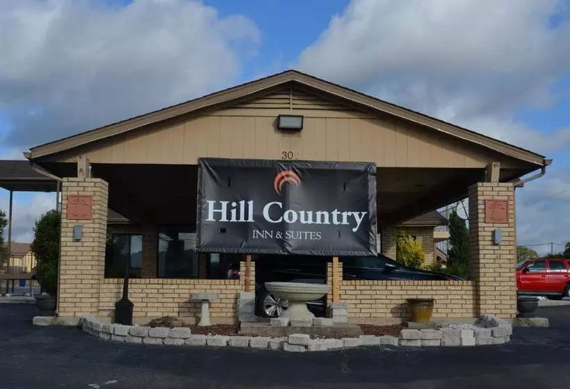 Hotelli Hill Country Inn And Suite