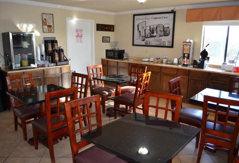 فندق Hill Country Inn And Suite