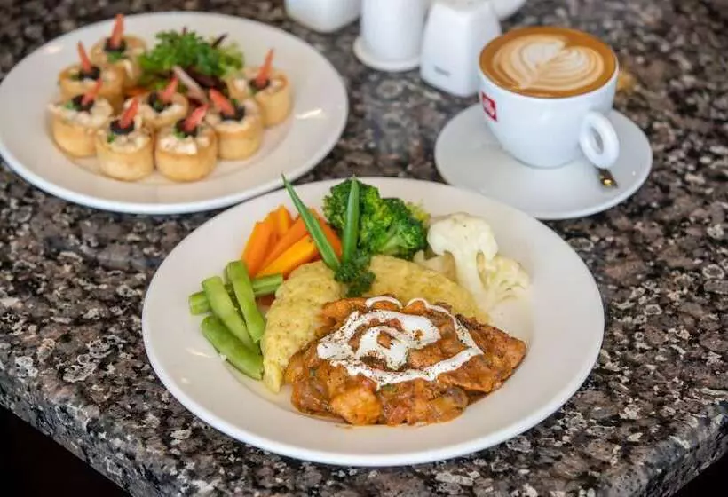 هتل Shangrila Blu