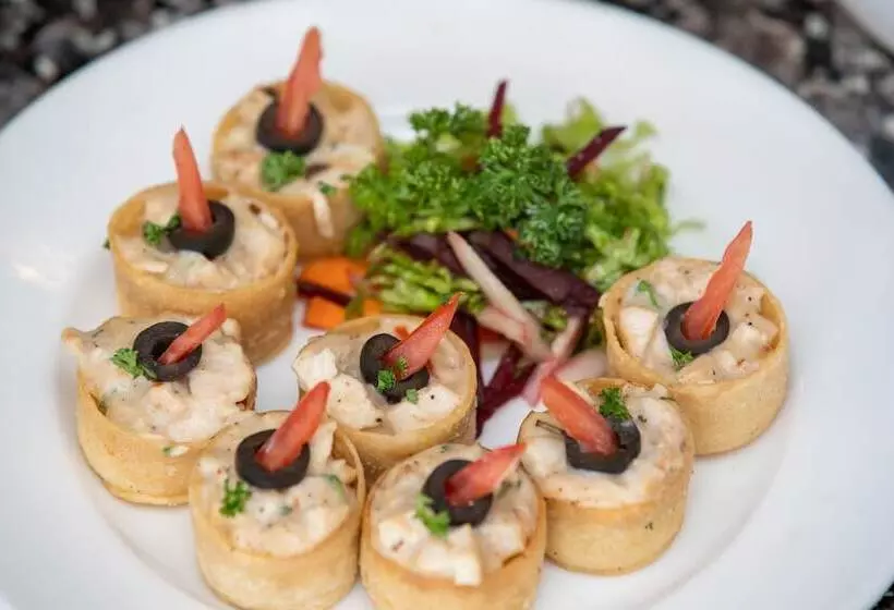 هتل Shangrila Blu