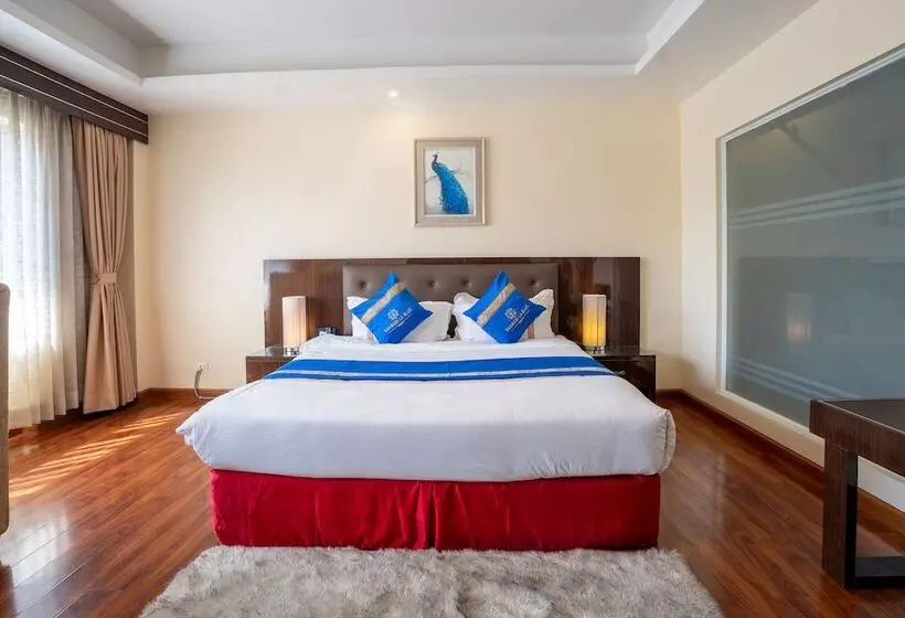 هتل Shangrila Blu