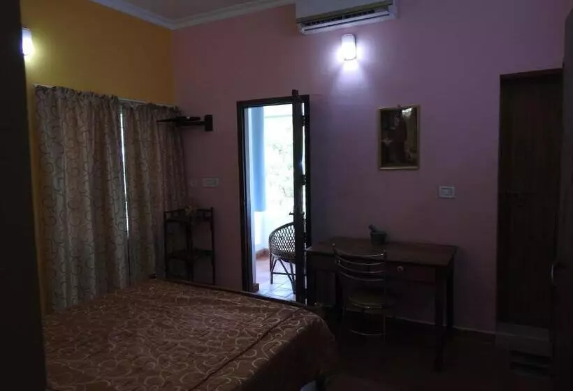 ベッドアンドブレックファースト Kadalamma Beach Homestay