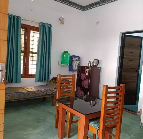 ベッドアンドブレックファースト Kadalamma Beach Homestay