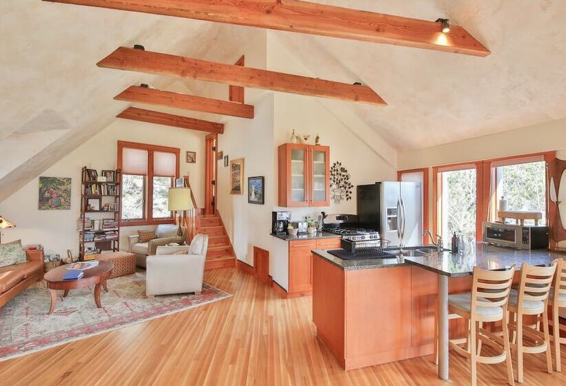 민박 Wisehart Springs Inn