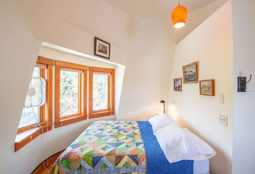 민박 Wisehart Springs Inn