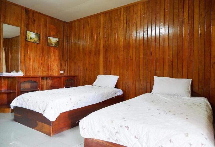 בית מלון כפרי Song Lao Guesthouse