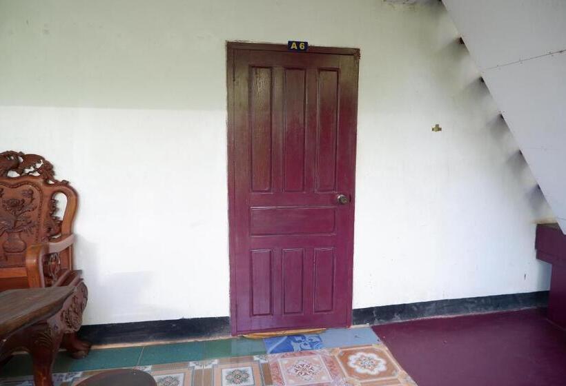 בית מלון כפרי Song Lao Guesthouse