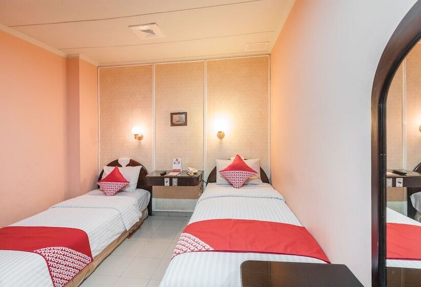 Hotel Capitol By Oyo Rooms