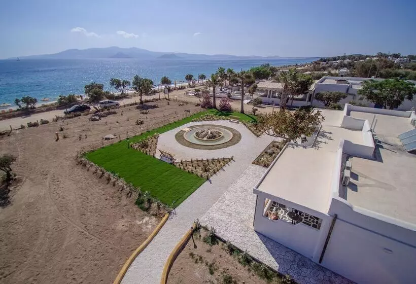 Hotelli Glaronissi Beach