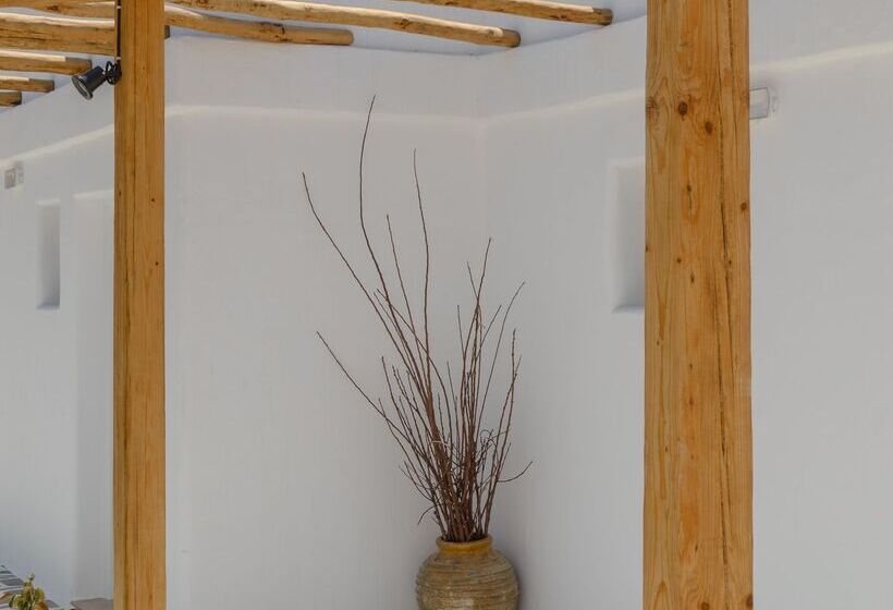 Hotel Glaronissi Beach