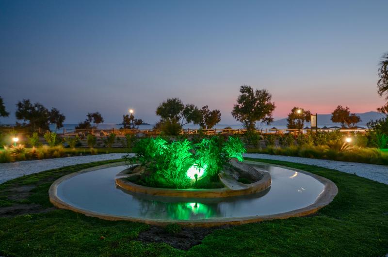 Hotel Glaronissi Beach