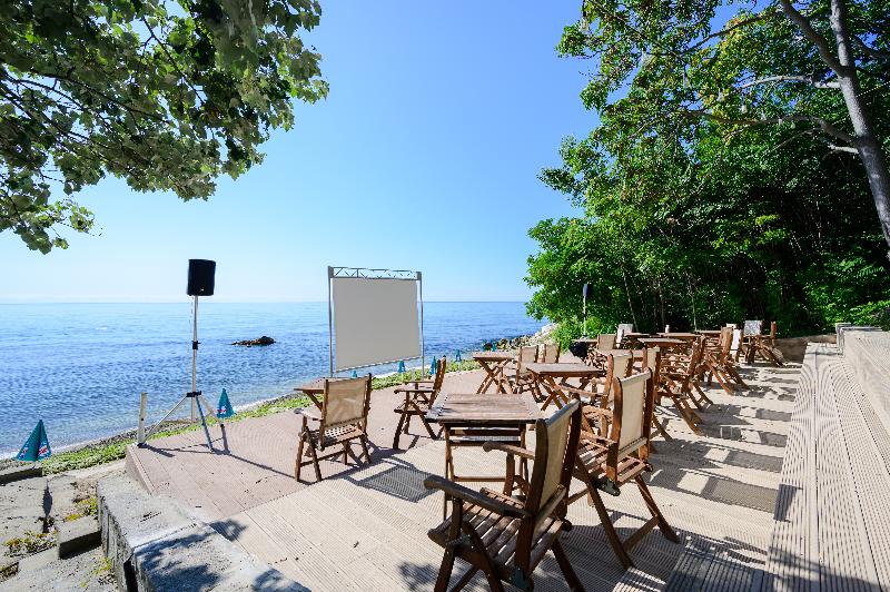 בית מלון כפרי International House Of Journalists