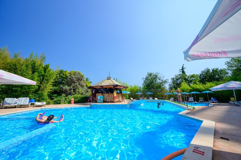 בית מלון כפרי International House Of Journalists