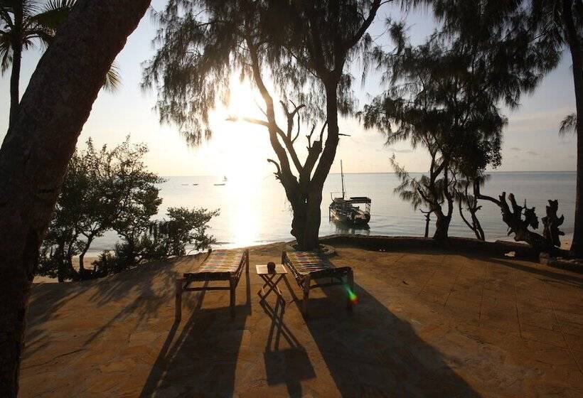 בית מלון כפרי Zanzibar Bay Resort & Spa