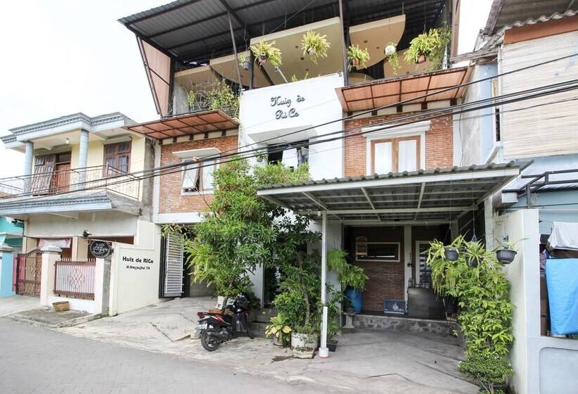 پانسیون Reddoorz Syariah Near Uin Yogyakarta