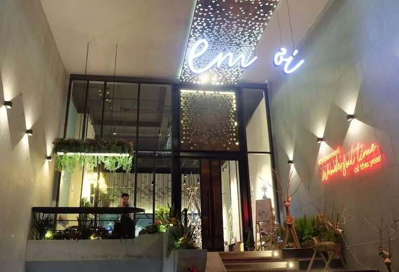 هتل Em Oi Boutique