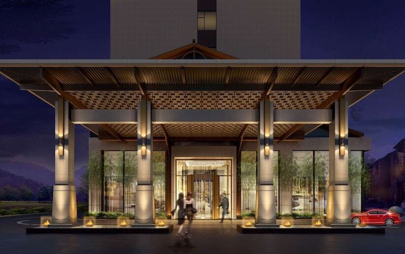 בית מלון כפרי Hilton Garden Inn Nujiang