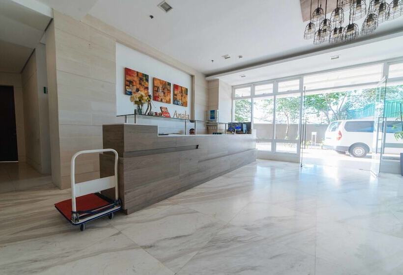 Hotel Reddoorz Premium @ Anuva Residences