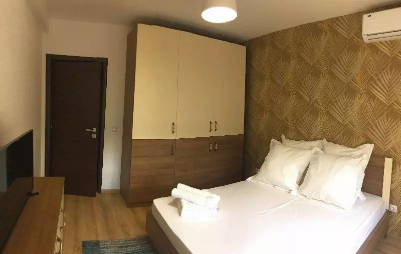 Lira Holiday Apartments