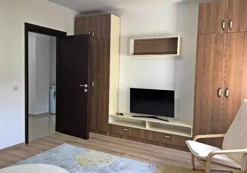Lira Holiday Apartments