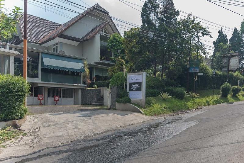 פנסיון Reddoorz Near Upi Setiabudi 2