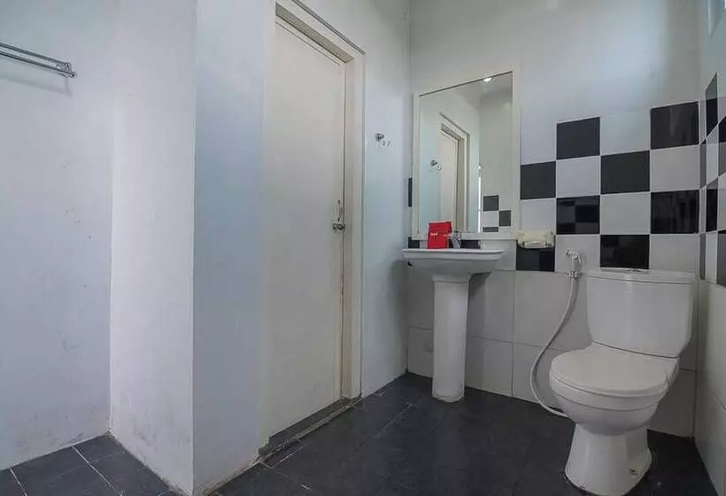 Majatalo Reddoorz Near Upi Setiabudi 2