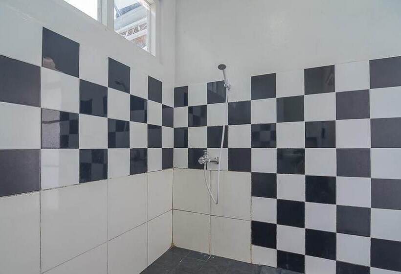 פנסיון Reddoorz Near Upi Setiabudi 2