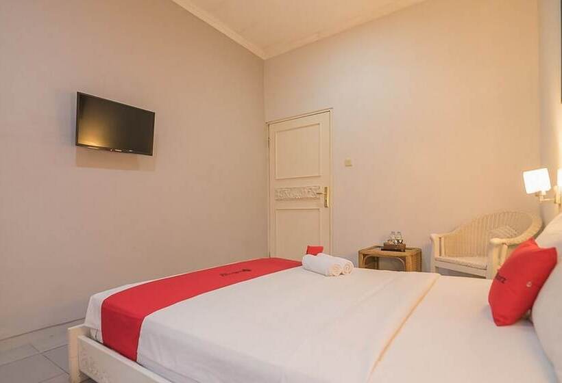 פנסיון Reddoorz Near Upi Setiabudi 2