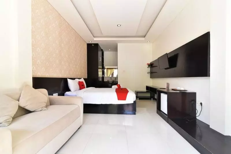 ペンション Reddoorz Plus Near Pandawa Beach