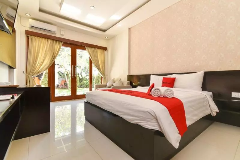 ペンション Reddoorz Plus Near Pandawa Beach