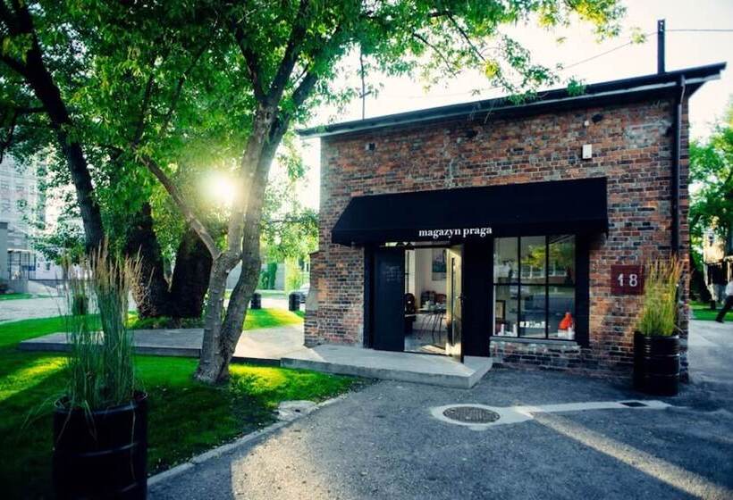 P&o Apartments Soho Factory