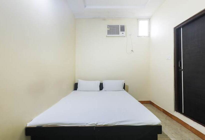 בית מלון כפרי Spot On 48832 Balaji Parisar