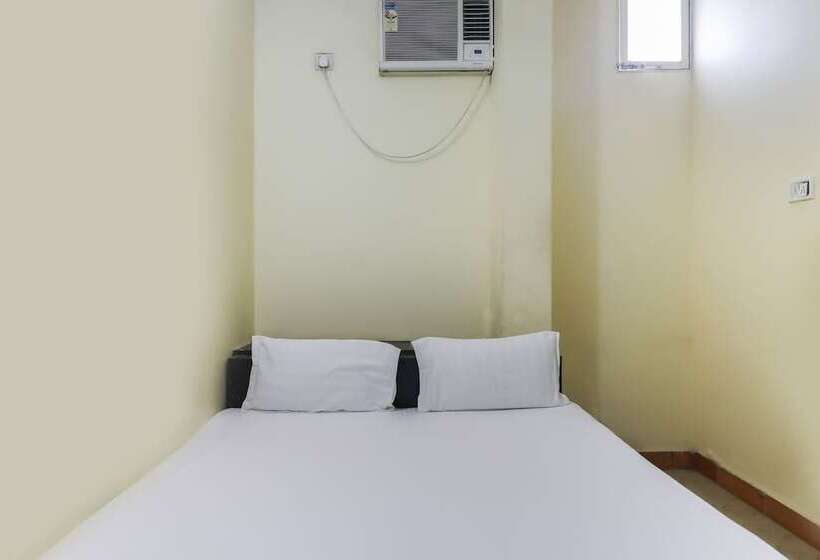 בית מלון כפרי Spot On 48832 Balaji Parisar