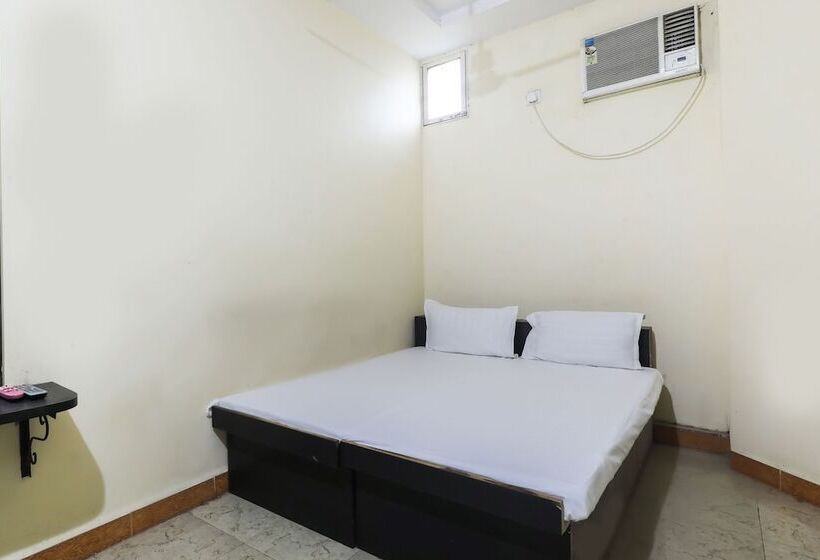 בית מלון כפרי Spot On 48832 Balaji Parisar