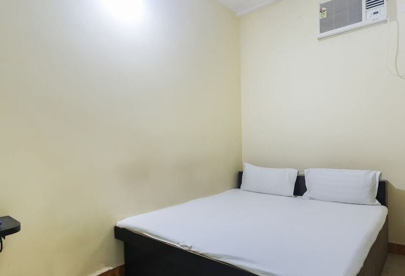 בית מלון כפרי Spot On 48832 Balaji Parisar