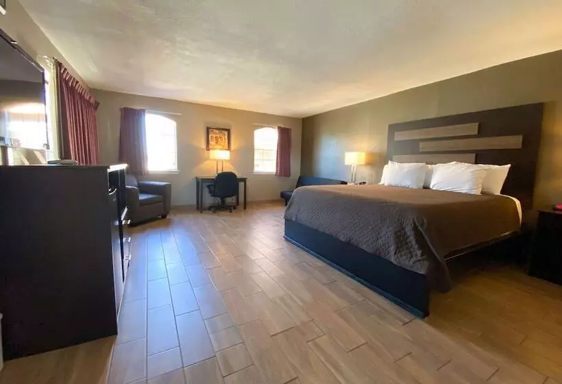 호텔 Quality Inn & Suites