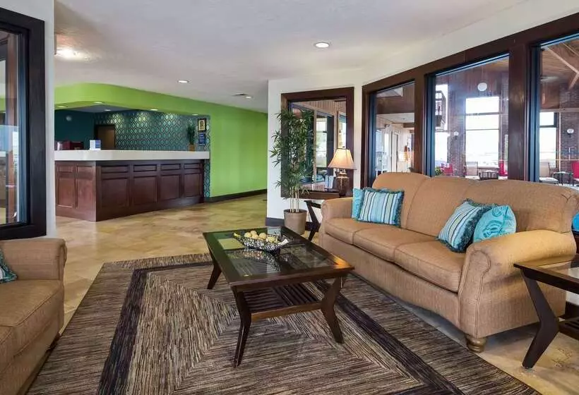 Отель Best Western Norwalk