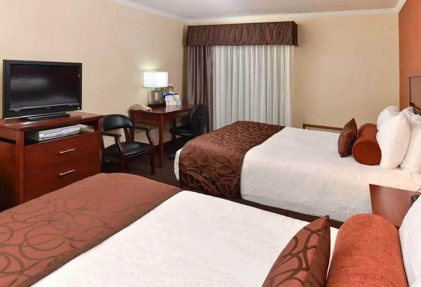 Отель Best Western Plus Landmark Inn