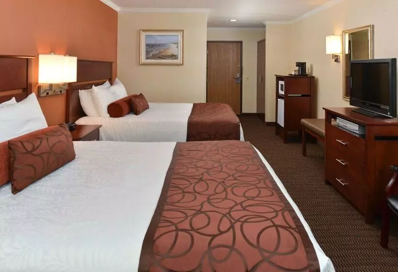 Отель Best Western Plus Landmark Inn