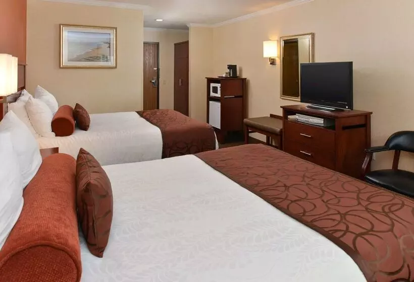 Отель Best Western Plus Landmark Inn