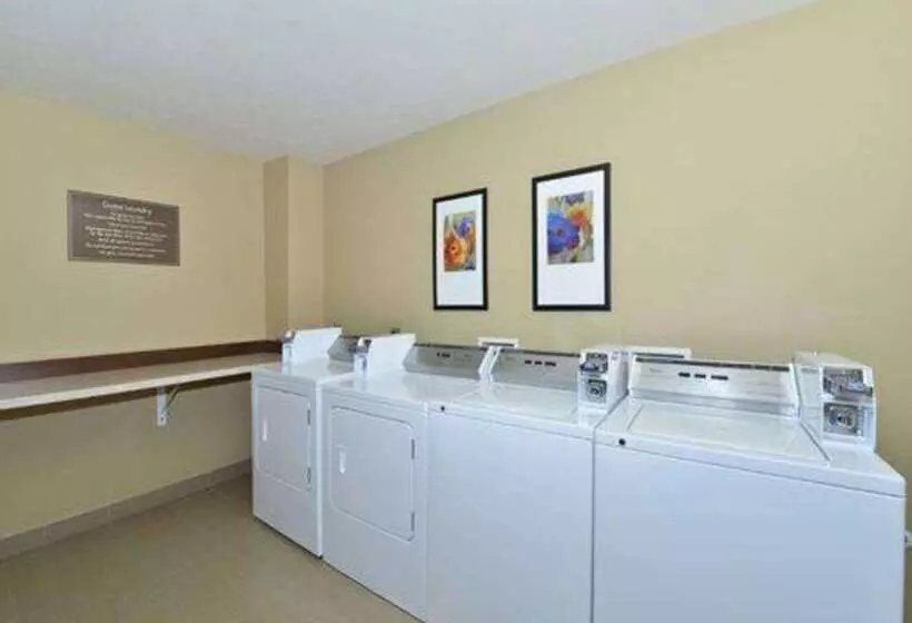 ホテル Comfort Inn & Suites